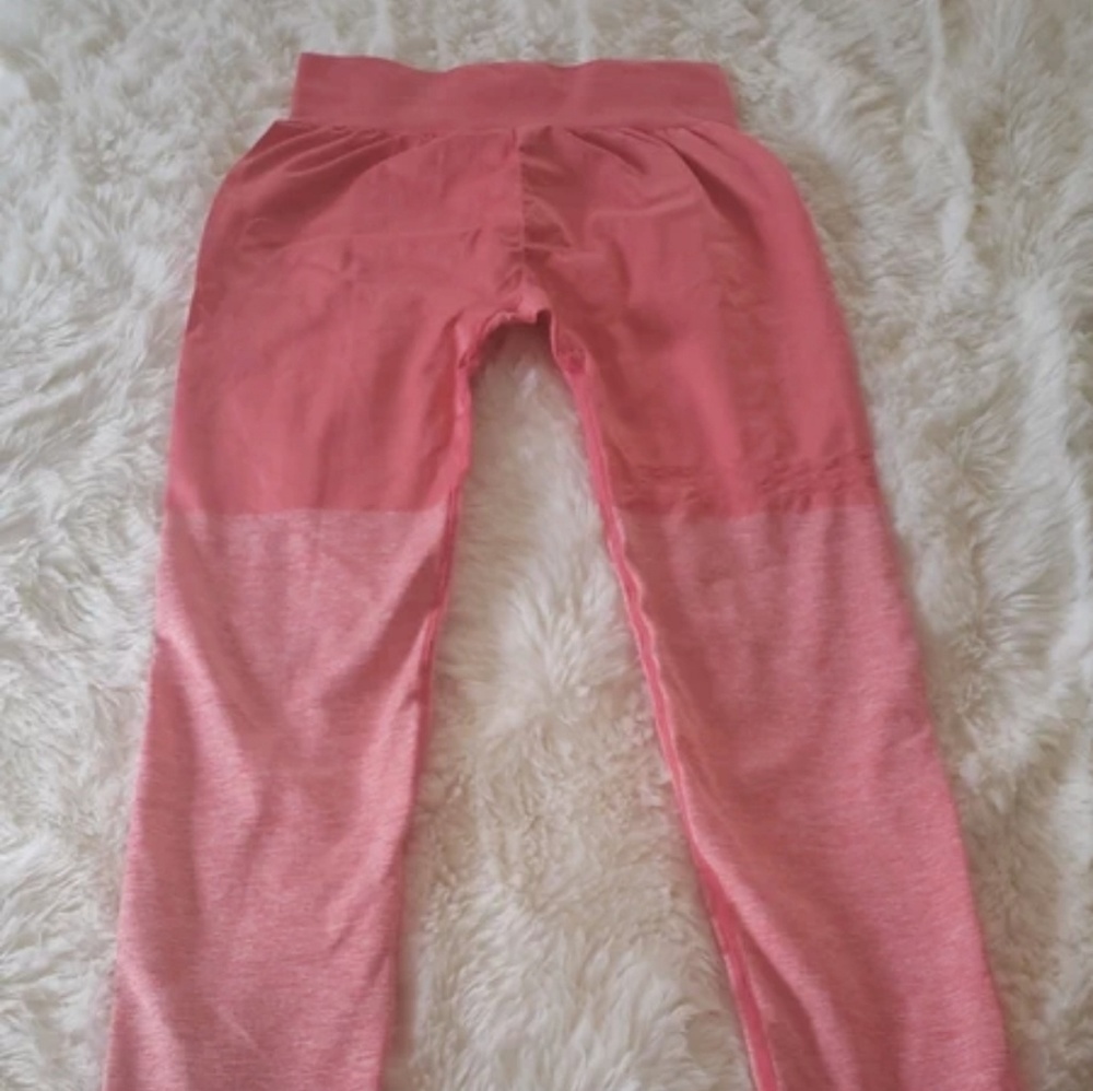 Two tone coral gymshark leggings